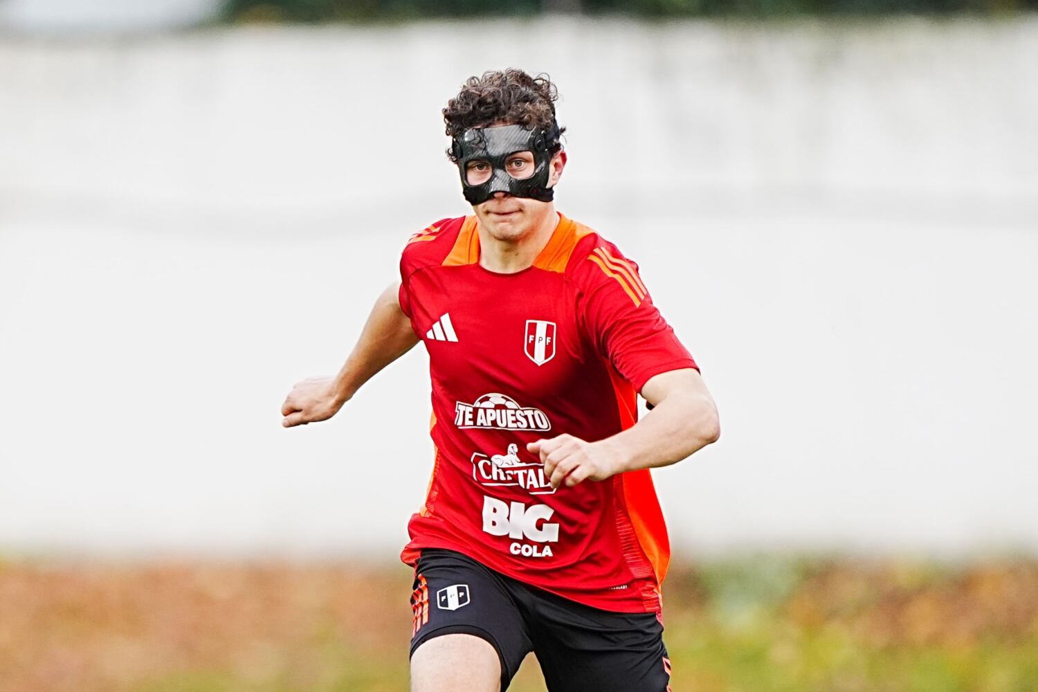 Fabio Gruber disputó sus primeros minutos con la selección peruana. (Foto: FPF)
