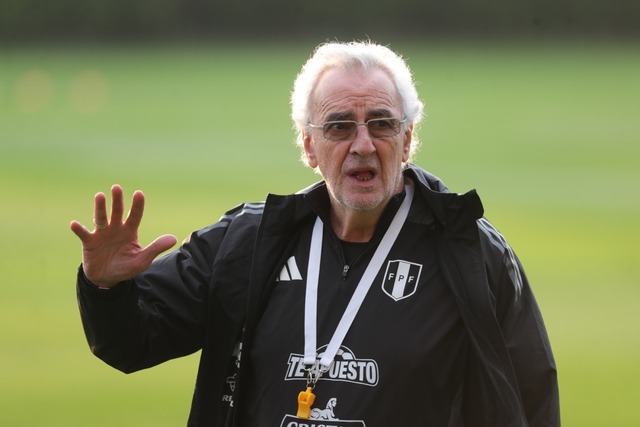 DT: Jorge Fossati. (Foto: FPF)