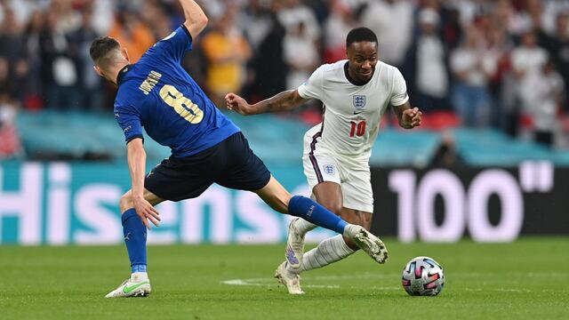 De locura: Sterling y sus compañeros que pierden la final de Eurocopa y Champions