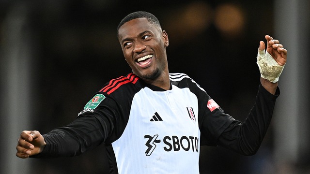 Tosin Adarabioyo, defensa del Fulham y con un valor en el mercado de 15 millones de euros. (Foto: AFP)