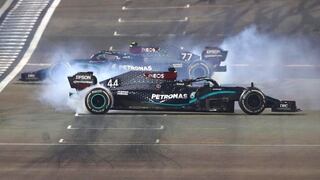 Con esta pirueta, Lewis Hamilton celebró fin de temporada y título en Abu Dabi [VIDEO]