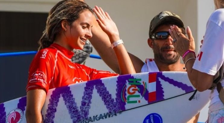 Valentina Escudero y Sofía Artieda se ubicaron entre las ocho mejores del mundo del ISA World Junior Surfing Championship. (Foto: Difusión)