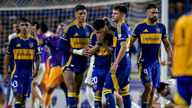 Boca Juniors le dijo adiós a la Copa Libertadores 2025, tras caer en penales contra Alianza Lima en La Bombonera (Foto: Getty Images).