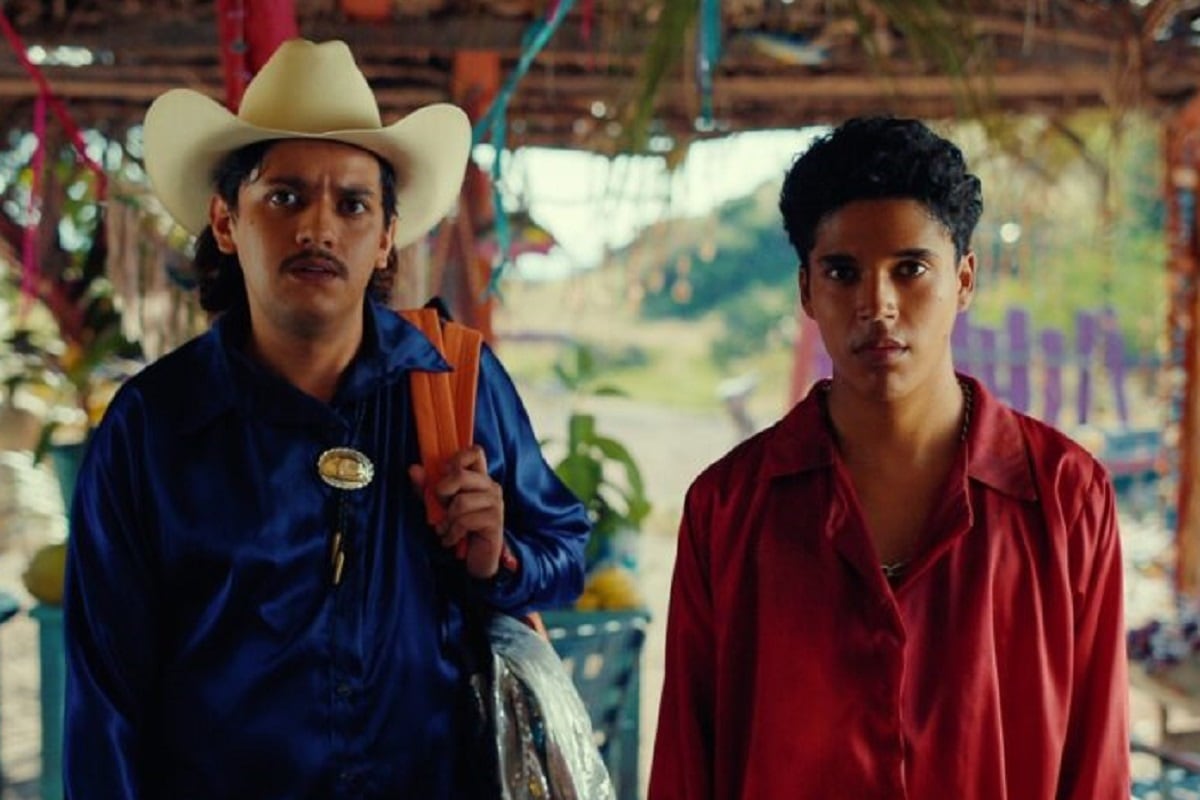 Harold Azuara y Benny Emmanuel en la película mexicana "Los (casi) Idolos de Bahia Colorada" (Foto: Netflix)