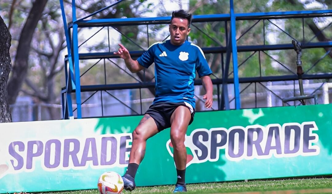 Christian Cueva usa el dorsal '10' en Emelec. (Foto: Emelec)