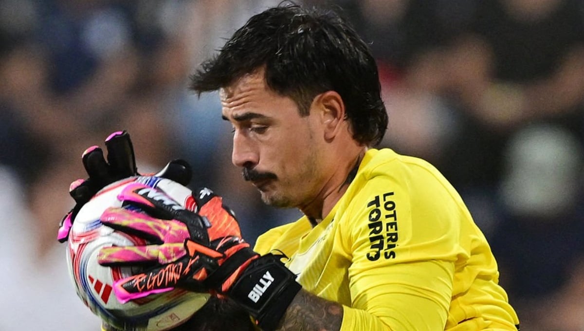 Guillermo Viscarra se lesionó ante 2 de Mayo. (Foto: Getty Images)