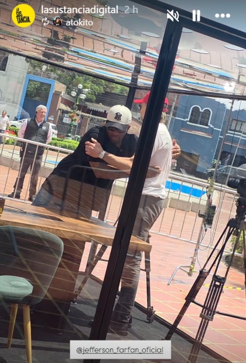 Ricardo Gareca junto a Jefferson Farfán captado en Barranco. (Captura Instagram)
