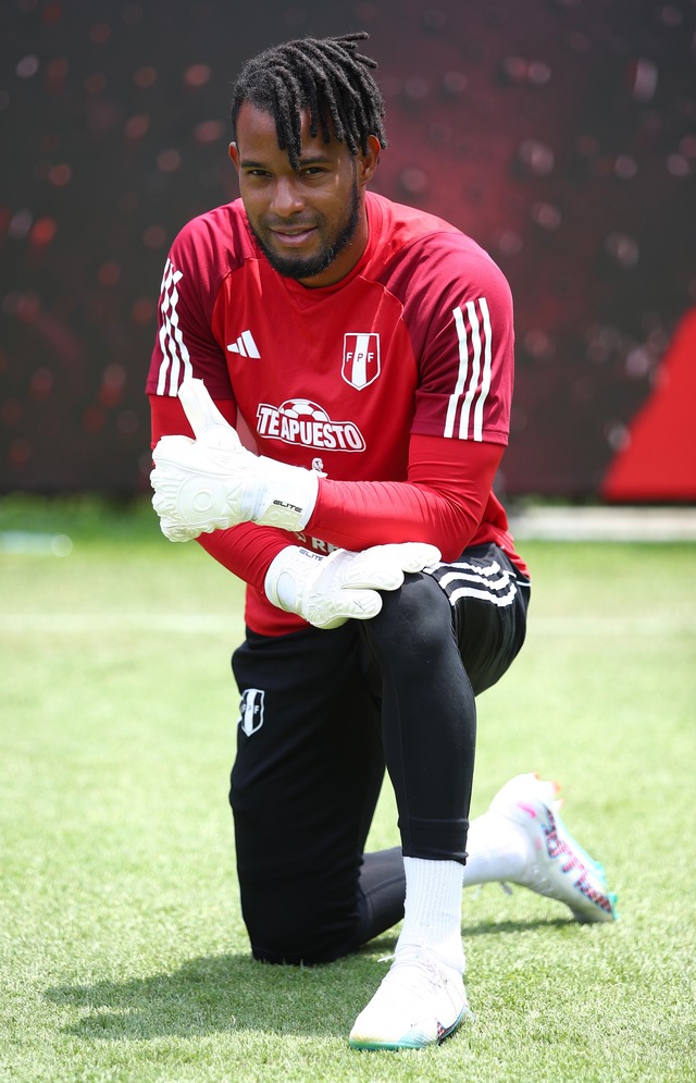 Entrenamiento de la selección peruana para enfrentar a Chile y Argentina.