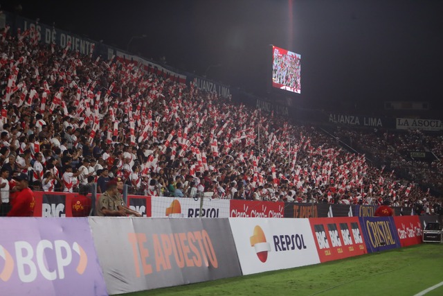 Cientos de hinchas de la Selección Peruana se congregaron en Matute para el duelo ante Nicaragua. (Foto: Jesús Saucedo / @photo.gec)