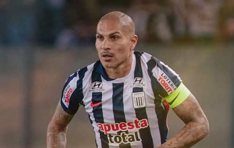 Paolo Guerrero comparte su postura, tras ser suplente en los últimos partidos de Alianza Lima