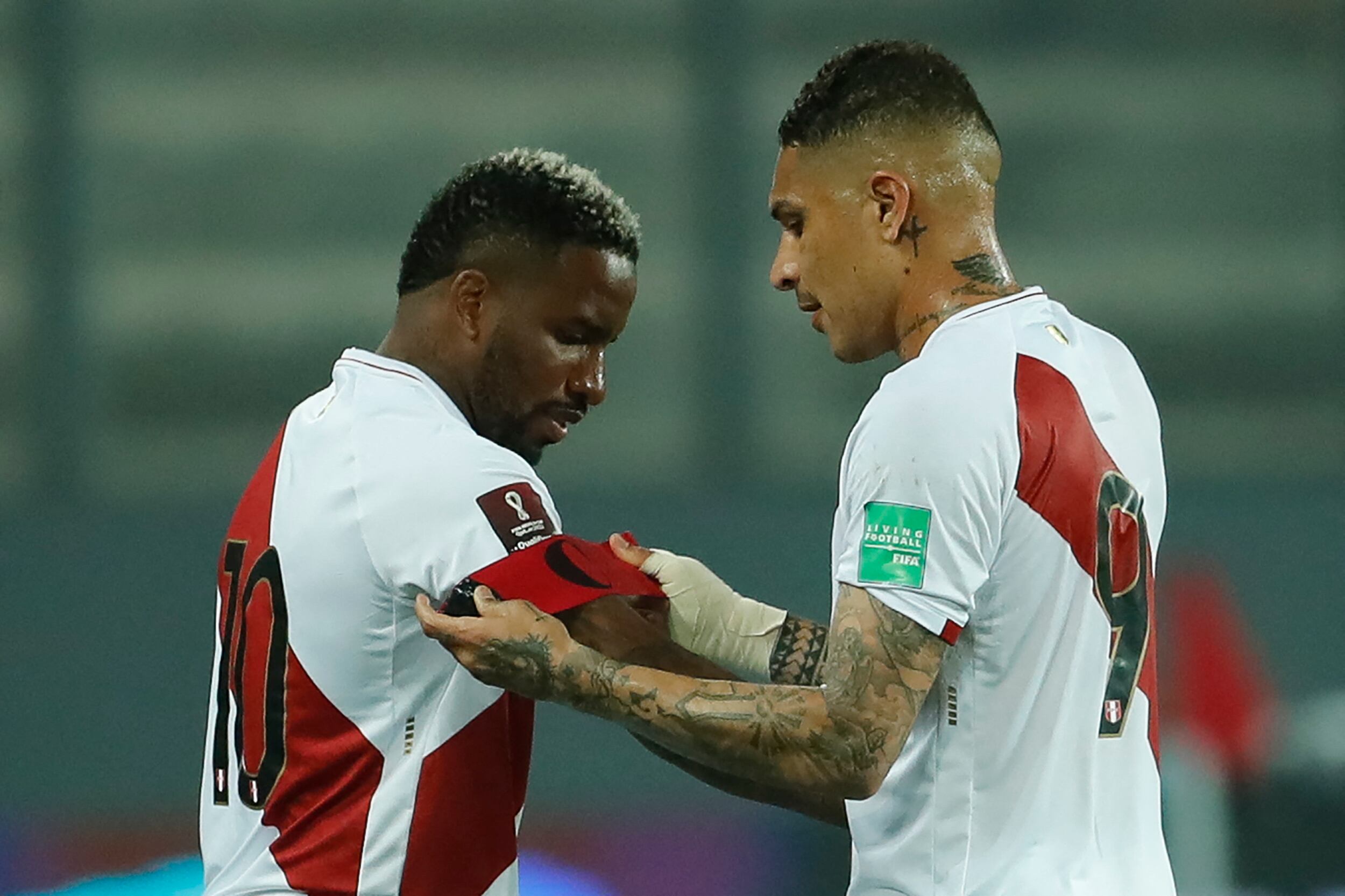 Jefferson Farfán y Paolo Guerrero compartieron equipo en la Selección Peruana. (Foto: AFP)
