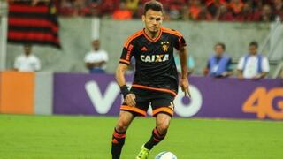 Le salió competencia a Trauco: Flamengo anunciará fichaje de lateral izquierdo