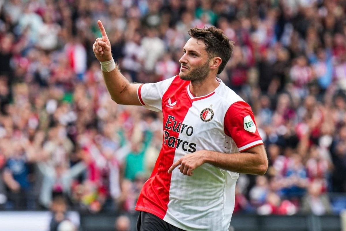 Santiago Giménez brilla con doblete en la victoria del Feyenoord ante Almere City. (Foto: Agencias)