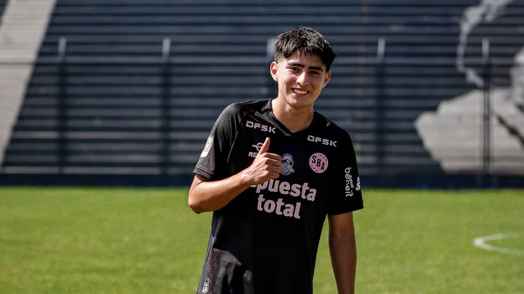 Luciano Zambrano compartió cancha con su padre en el empate 2-2 de Sport Boys | Fuente: Copa Caliente de la Liga
