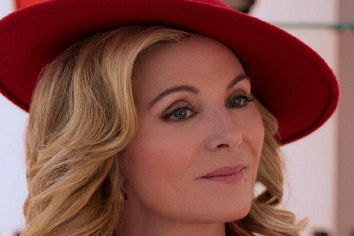 Kim Cattrall como Madolyn en la serie "Glamorous" (Foto: Netflix)