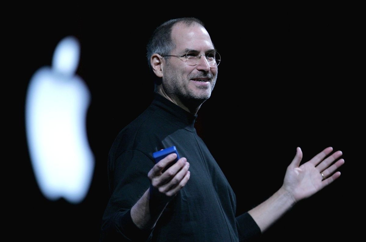 Steve Jobs fue un destacado empresario fundador de la marca Apple (Foto: AFP)
