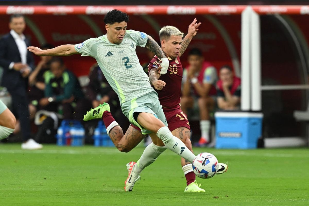México vs. Venezuela en partido por fecha 2 de fase de grupos de la Copa América. (Foto: AFP)