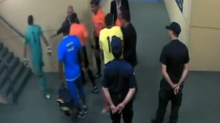 Hizo lo prohibido: James Rodríguez y un fuerte cruce con el árbitro en el túnel