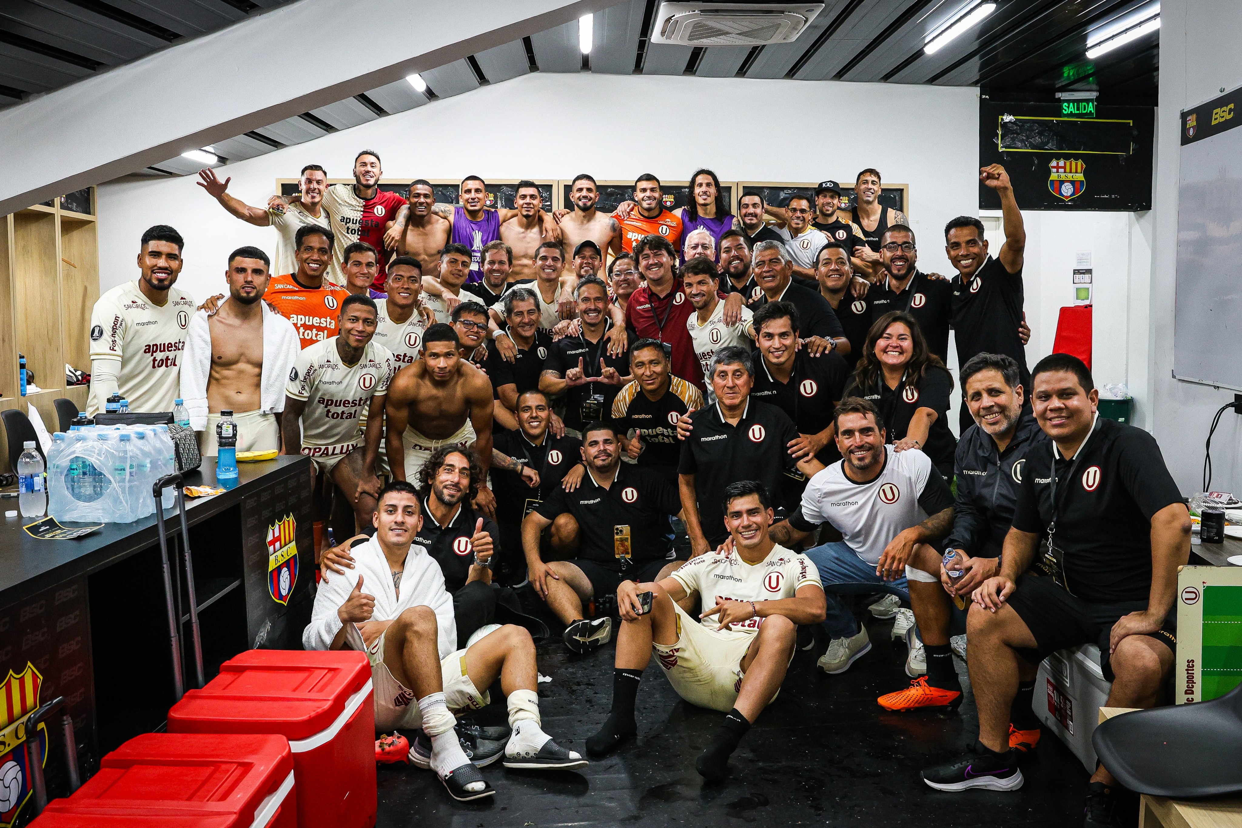 Esta fue la postal que subió Universitario de Deportes en sus redes sociales luego del triunfo ante Barcelona SC.