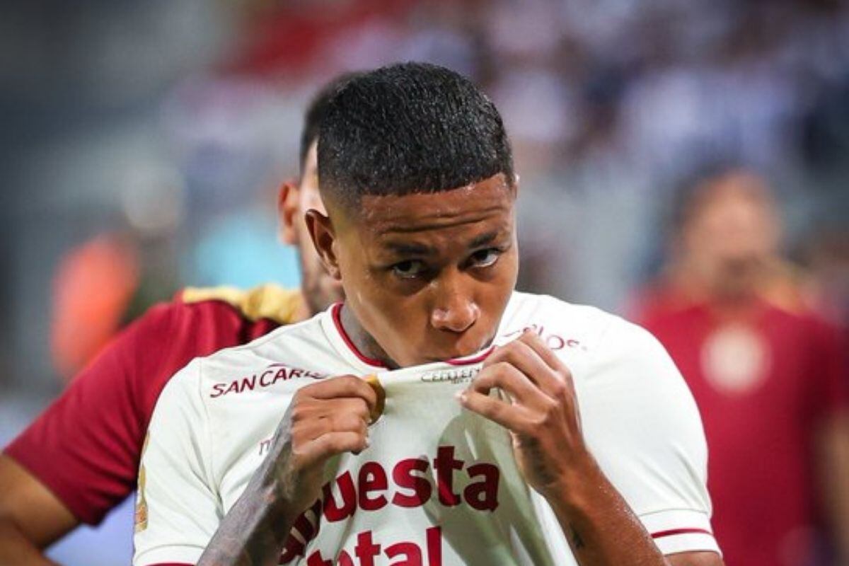 Andy Polo festeja el 1-0 ante Alianza Lima en el estadio Nacional (Foto: @Universitario)