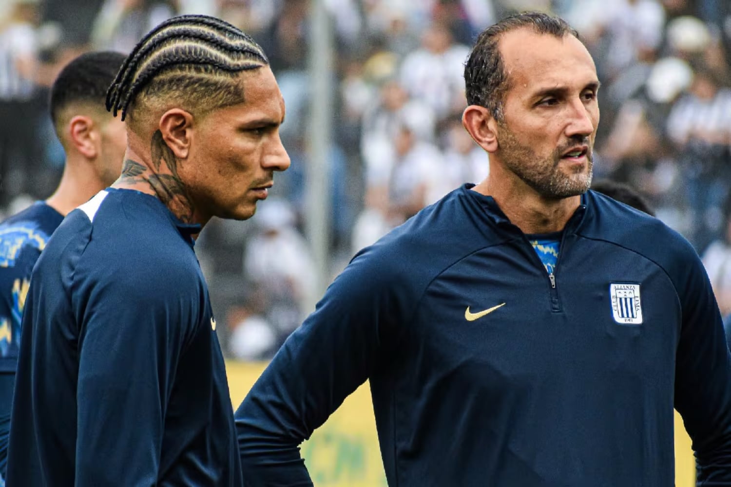 Paolo Guerrero y Hernán Barcos son los goleadores del equipo blanquiazul en la temporada. (Foto: Agencias)