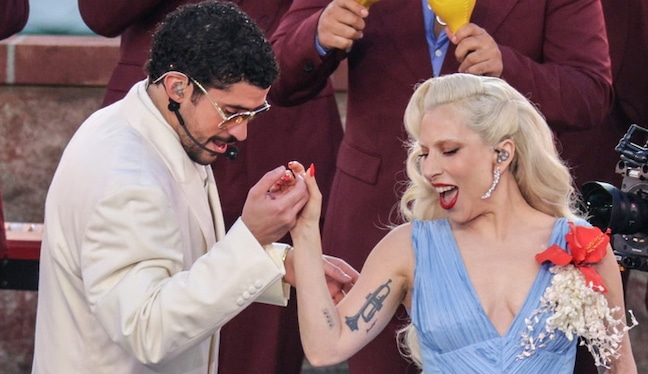 ¡Lady Gaga cantando salsa con Bad Bunny! Glamour en el show de medio tiempo