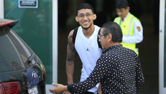 Christofer Gonzales llegó a Lima para unirse a la Selección Peruana. (Video: Wilmer Robles)