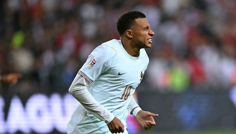 ¡Celebración con lesión! Gol de Kylian Mbappé puso el 1-0 del Francia vs. Turquía