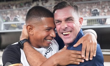 La respuesta de Edison Flores a Paolo Guerrero: “Los que jugaron al pelotazo fueron ellos”