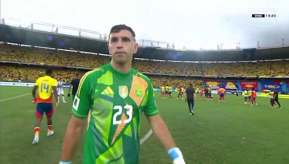 'Dibu' Martínez golpeó una cámara tras la derrota de Argentina en Colombia. (Video: TyC Sports)