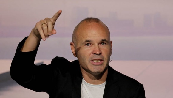 Andrés Iniesta se retiró oficialmente en Emiratos Árabes Unidos y ahora sueña con volver al Barcelona como DT. (Video: EFE / AFP)