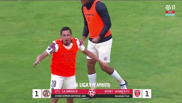 La celebración de los futbolistas de UTC tras conocer que permanecen en Primera. (Video: L1 MAX)