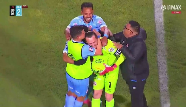 Gol de Kevin Sandoval para el 2-0 de Deportivo Garcilaso vs. Universitario
