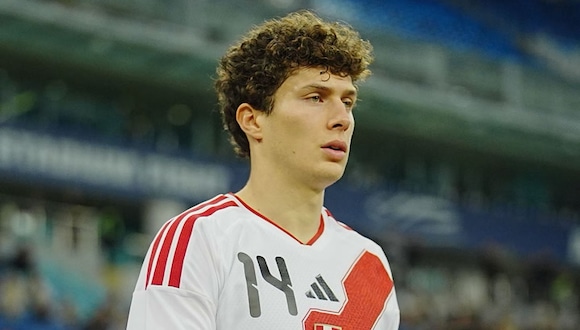 Debut de Fabio Gruber con Perú. (Compacto: Pizarra Crema)