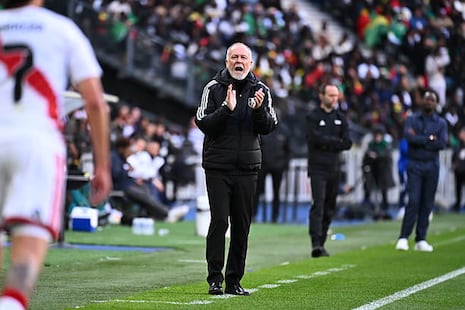 “¿Por qué no lo usamos?”: Mano Menezes sobre la posibilidad de que Perú sea local en la altura