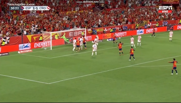 Gol de Pubill para el 2-1 de España sobre Croacia. (VIDEO: ESPN)