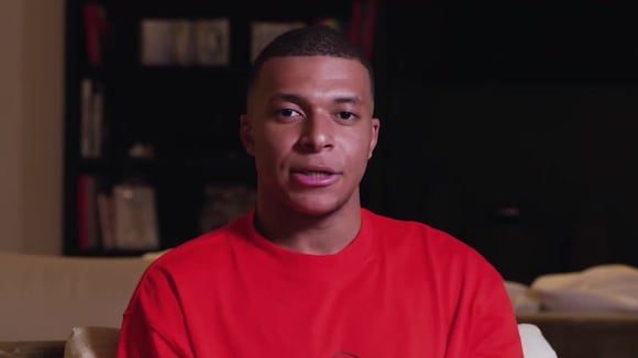Mbappé deja el PSG y anuncia que jugará fuera de Francia