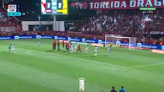 ¡De tiro libre! Golazo de Miguel Trauco para el 2-1 de Criciúma vs. Atlético Goianiense
