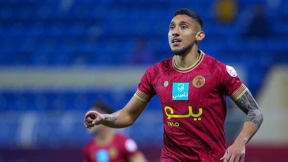 Asistencia de Christofer Gonzales para el 1-0 de Al Adalah ante Al Taawon. (Video: SSC Extra)