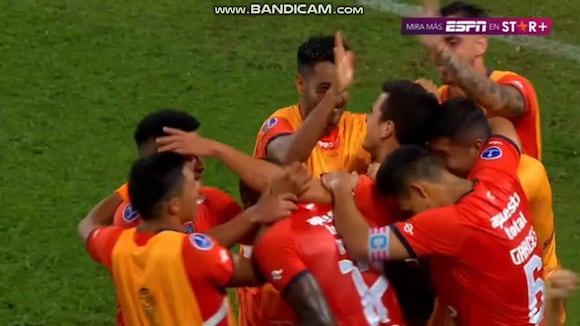 Autogol de Mena para el 3-1 de Vallejo vs. Binacional. (Video: ESPN)