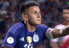No falló desde el punto penal: el gol de Almada para el 1-0 de Argentina vs. Perú