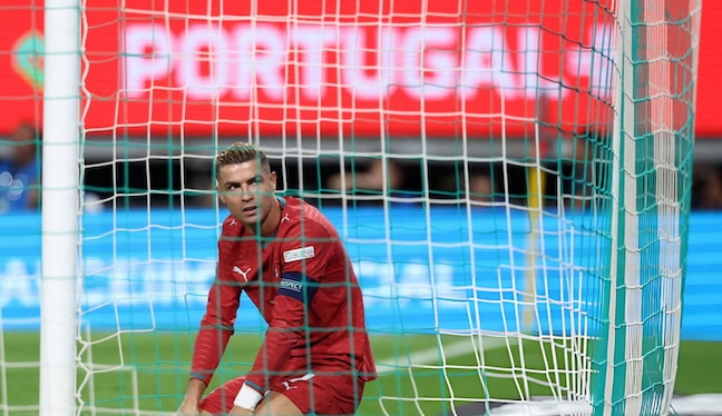 ¡En la puerta del arco! El increíble gol fallado de Cristiano Ronaldo en el Portugal vs. Gales