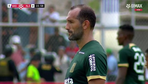 Hernán Barcos falló penal en Alianza Lima vs. Alianza Atlético. (Video: L1 MAX)