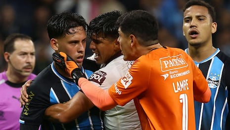 ¡Irreconocible! Erick Noriega protagonizó gresca y fue expulsado en partido de Gremio por Copa Sudamericana