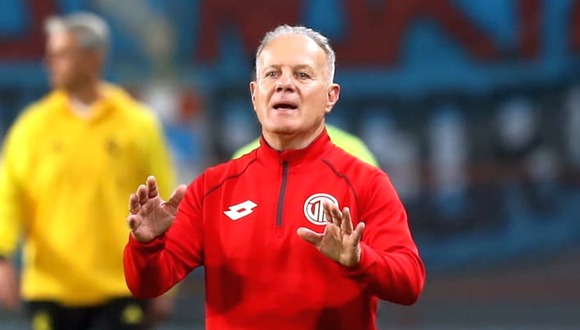 La palabra de Carlos Ramacciotti tras el Cristal vs. UTC (Video: Ubaldo Villalobos)