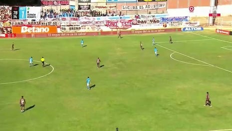 ¡Momento histórico! Gianluca Lapadula debutó en la Liga 1 con Universitario en Tarma