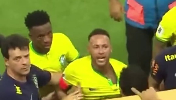 Neymar fue agredido al final del empate entre Brasil vs. Venezuela. (Video: Twitter)