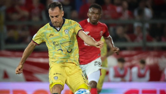 Gol de Mancosu en Cagliari vs. Perugia. (Video: Cagliari Calcio / Twitter)