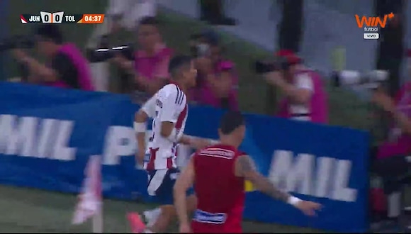 Golazo de Enamorado para el 1-0 de Junior vs. Tolima | VIDEO: WinSports