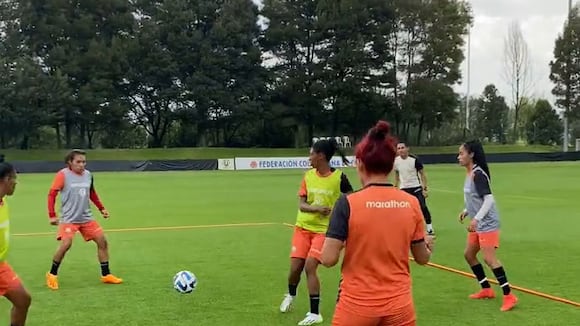 Universitario se alista para el duelo ante Santa Fe. (Video: Universitario Femenino)